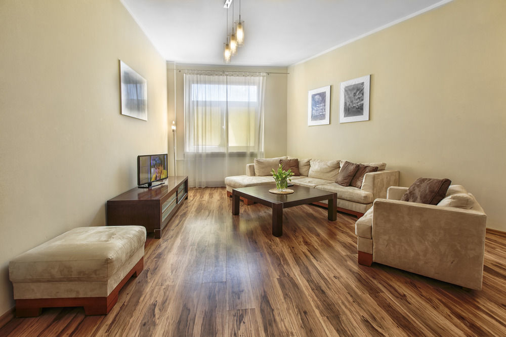 Adler Bed&Breakfast Apartment วูดช์ ภายนอก รูปภาพ